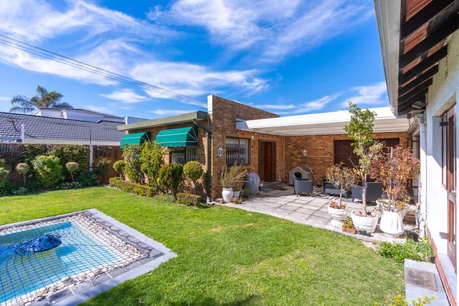 3 Bedroom Property for Sale in Pinelands Western Cape